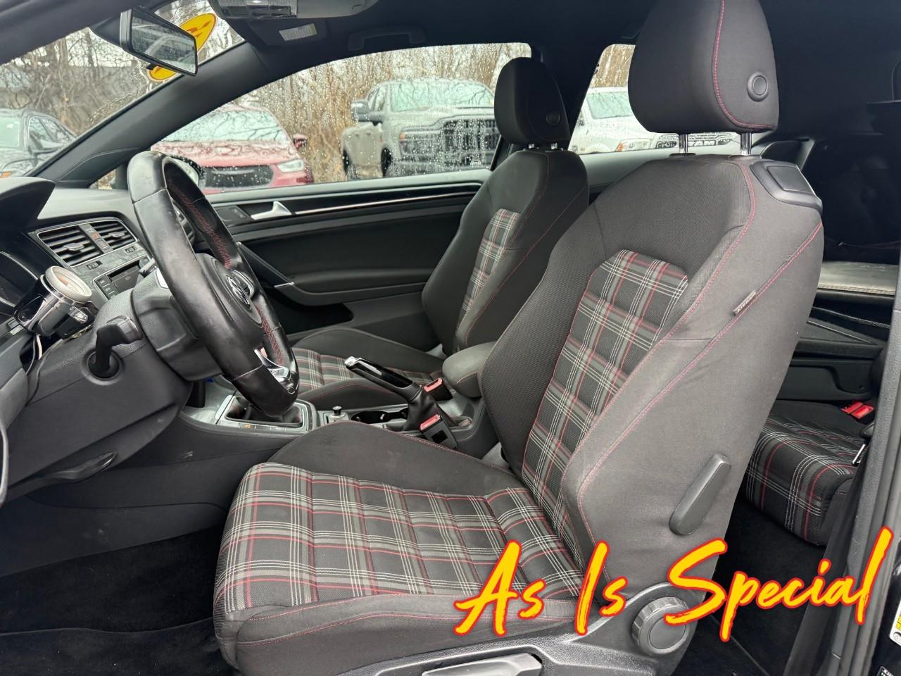 2015 Volkswagen Golf GTI  Photo