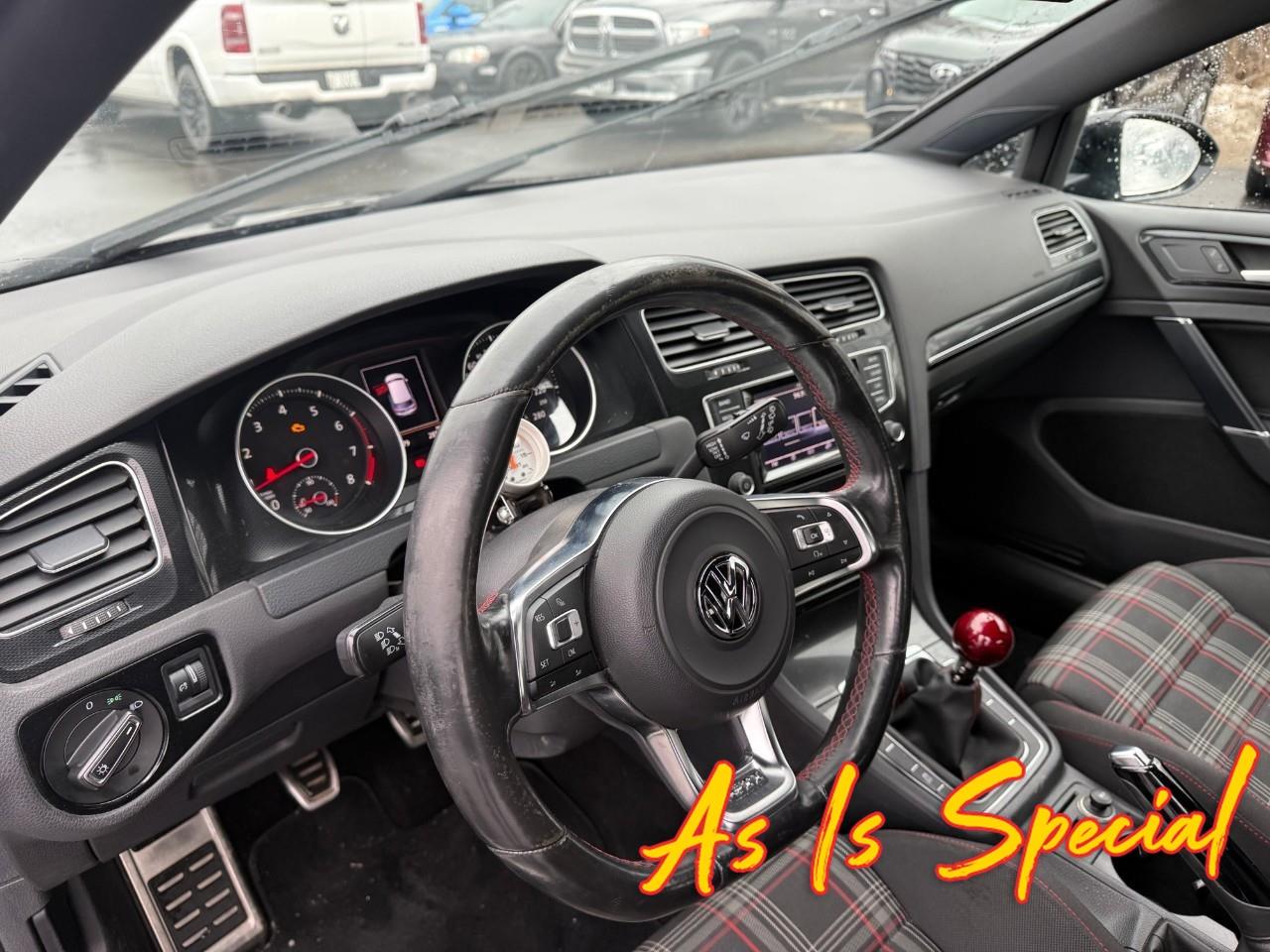 2015 Volkswagen Golf GTI  Photo