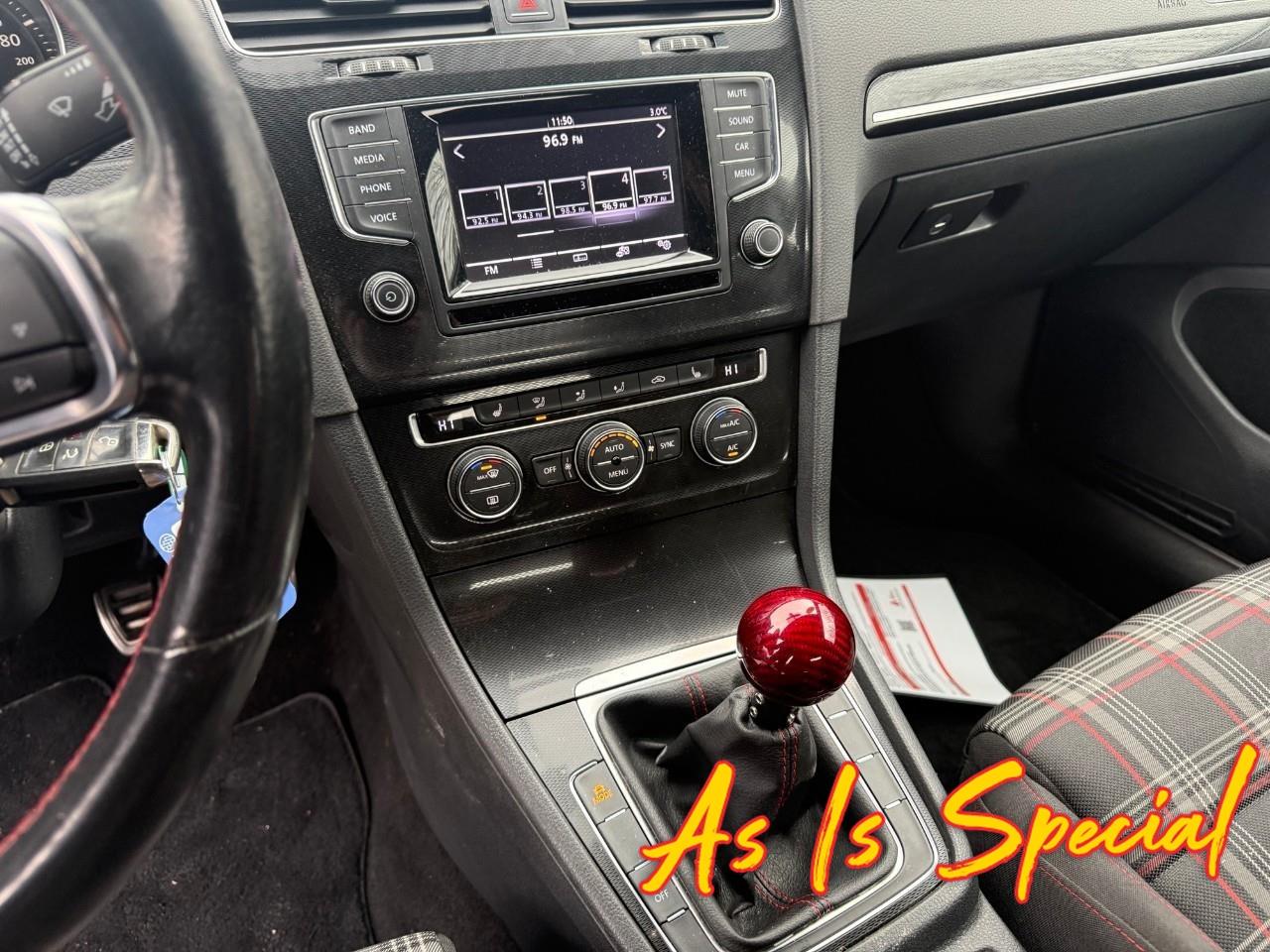 2015 Volkswagen Golf GTI  Photo