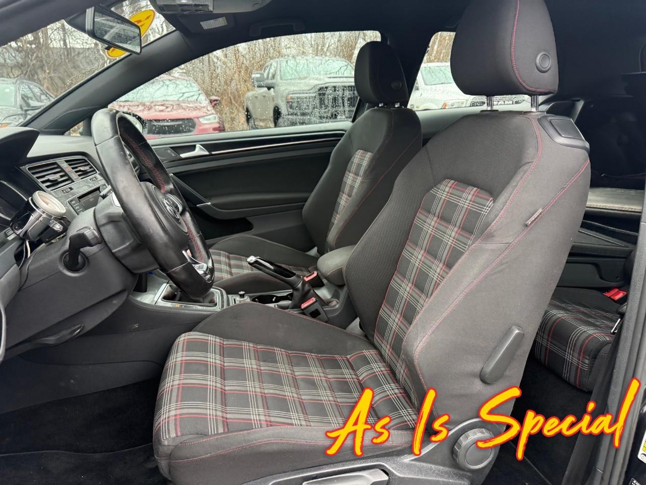 2015 Volkswagen Golf GTI  Photo