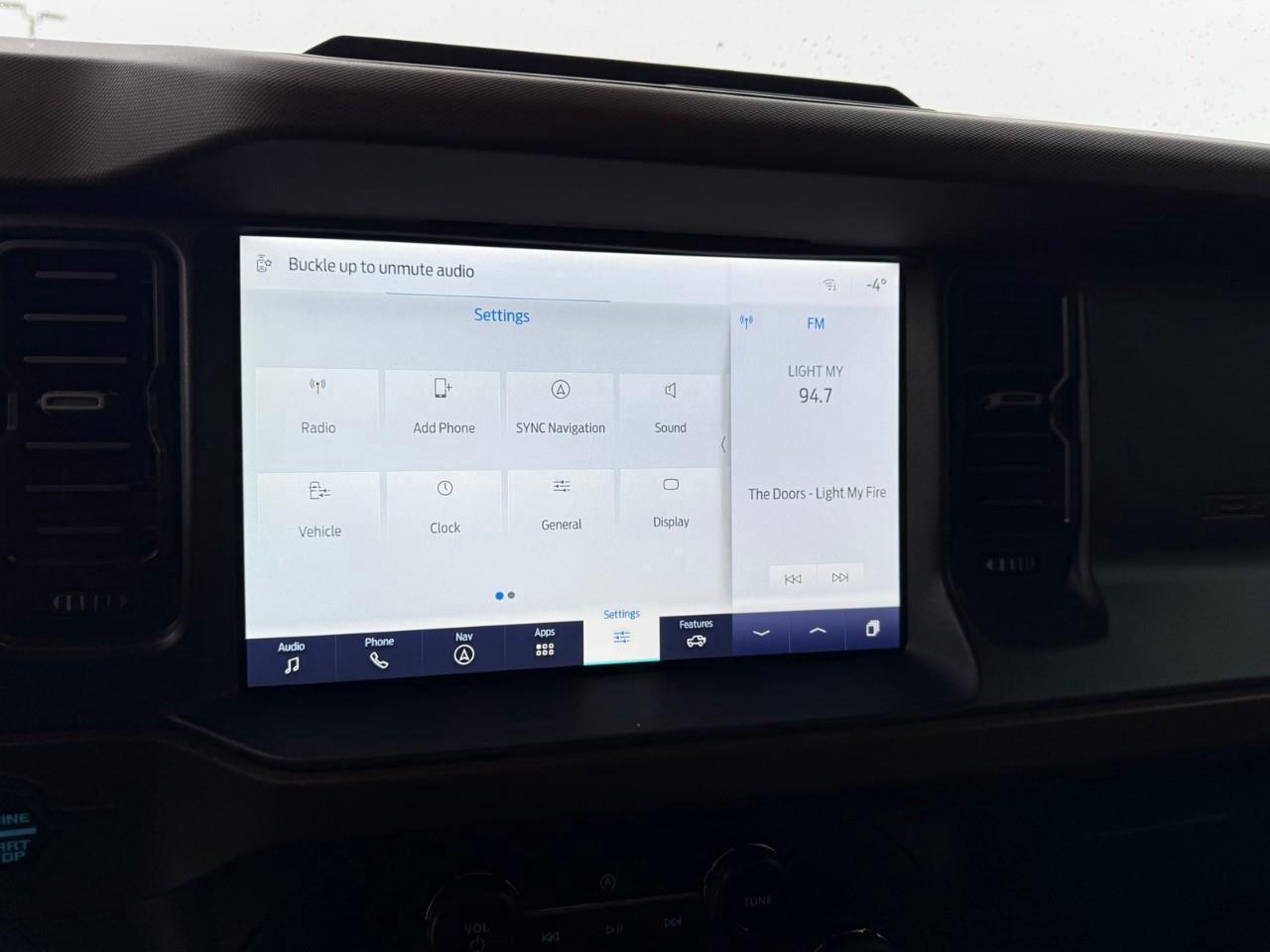 2024 Ford Bronco Outer Banks Photo