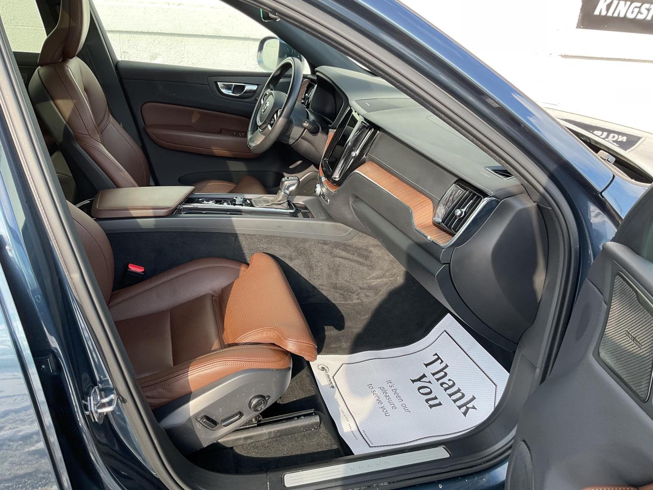 2021 Volvo XC60 T6 Inscription 4dr All-Wheel Drive Photo