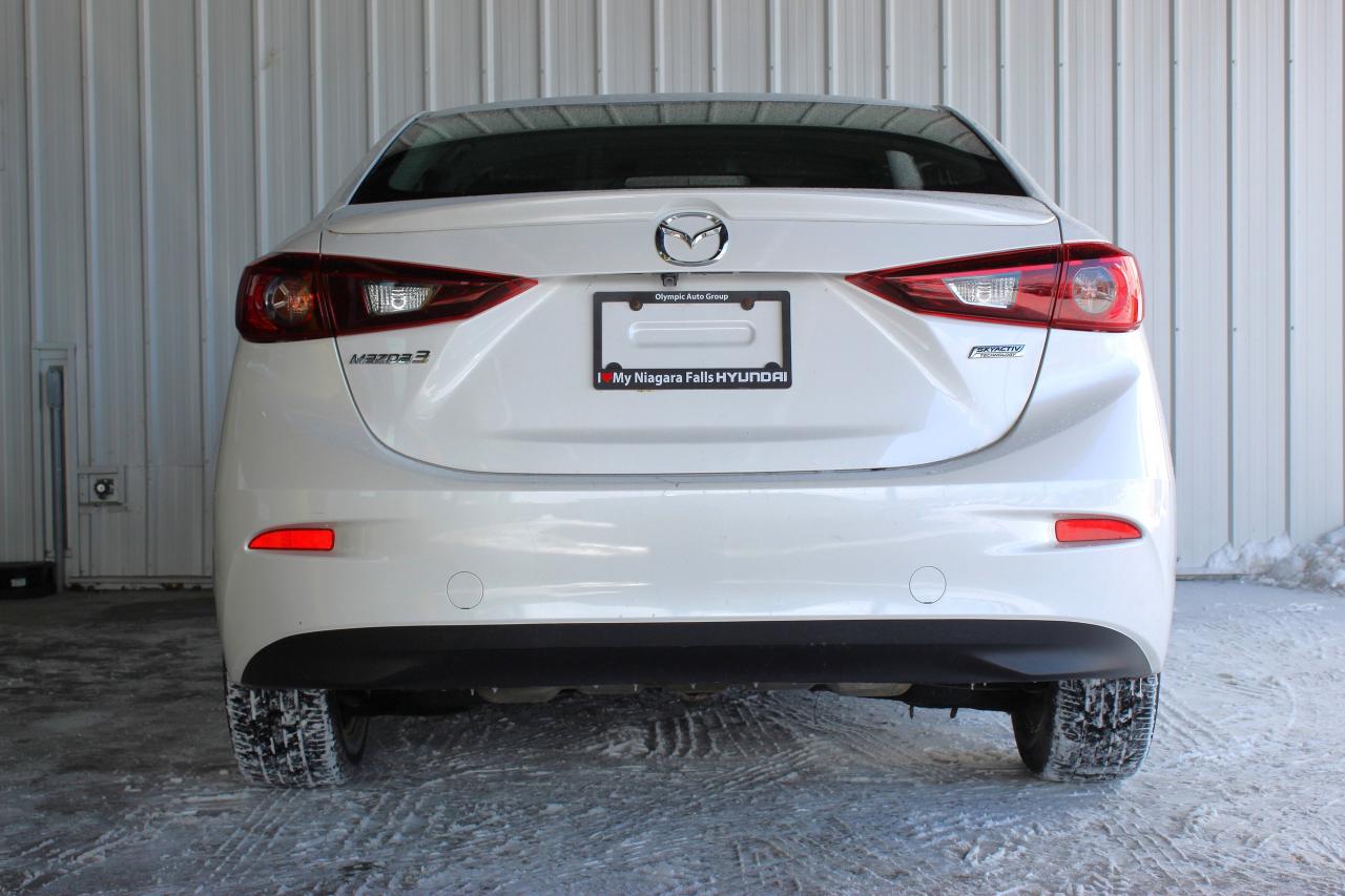 2018 Mazda MAZDA3 1-Owner Mazda 3, No accidents, Full Service histor Photo
