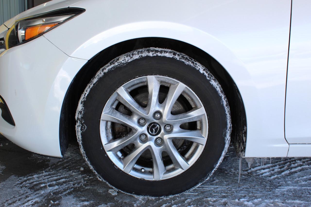 2018 Mazda MAZDA3 1-Owner Mazda 3, No accidents, Full Service histor Photo