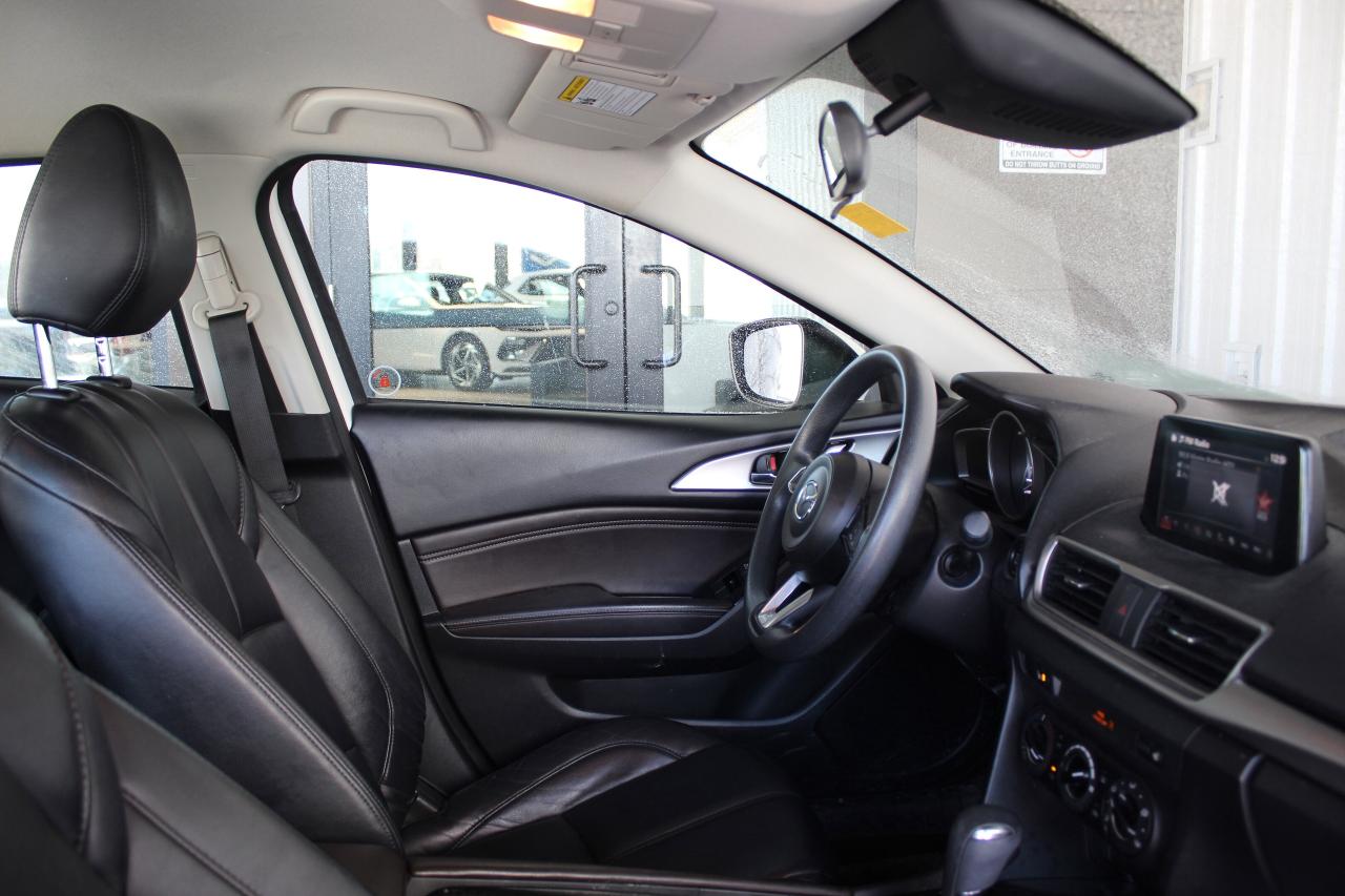 2018 Mazda MAZDA3 1-Owner Mazda 3, No accidents, Full Service histor Photo