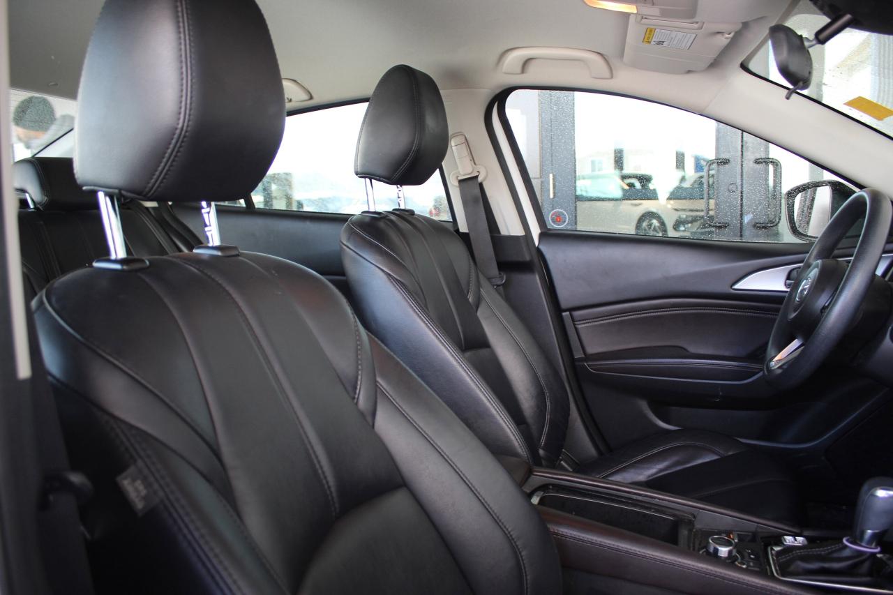 2018 Mazda MAZDA3 1-Owner Mazda 3, No accidents, Full Service histor Photo