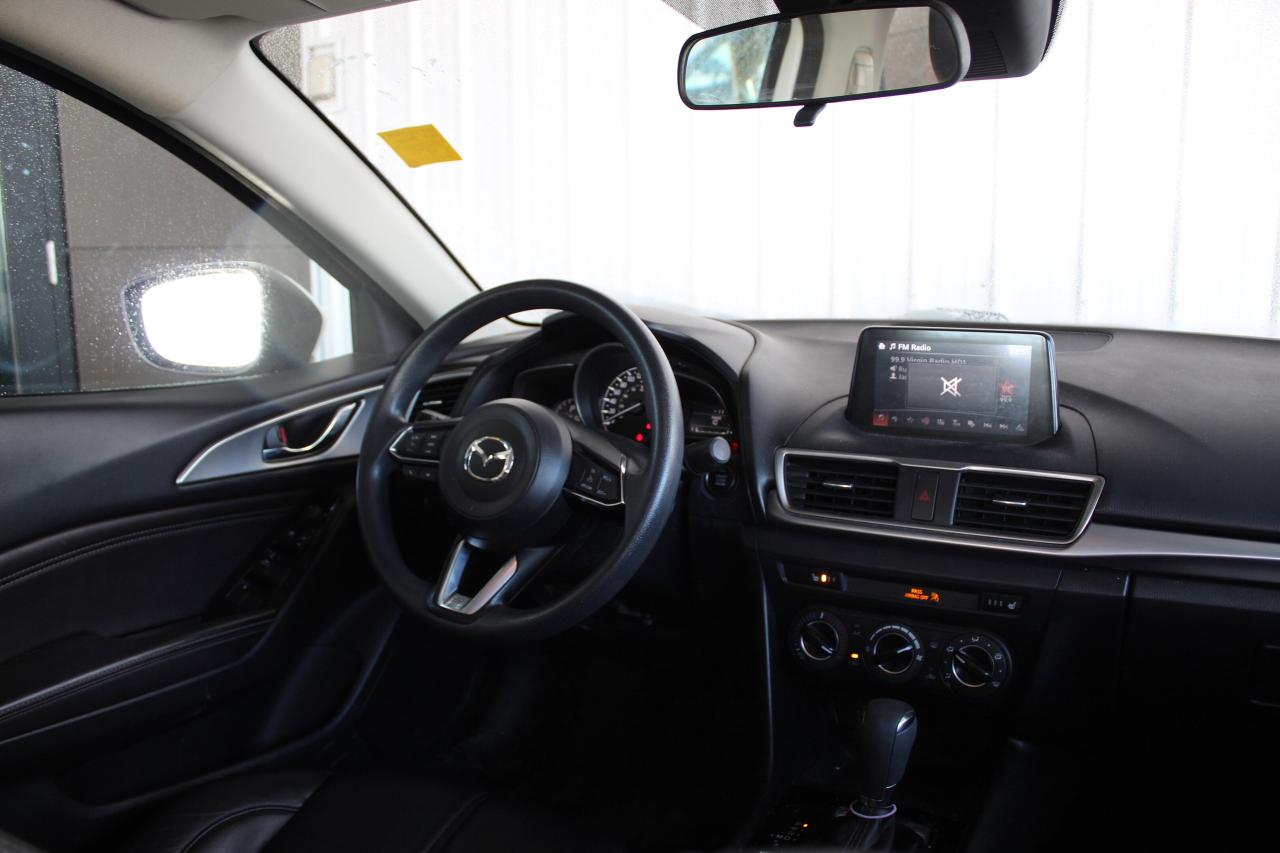 2018 Mazda MAZDA3 1-Owner Mazda 3, No accidents, Full Service histor Photo