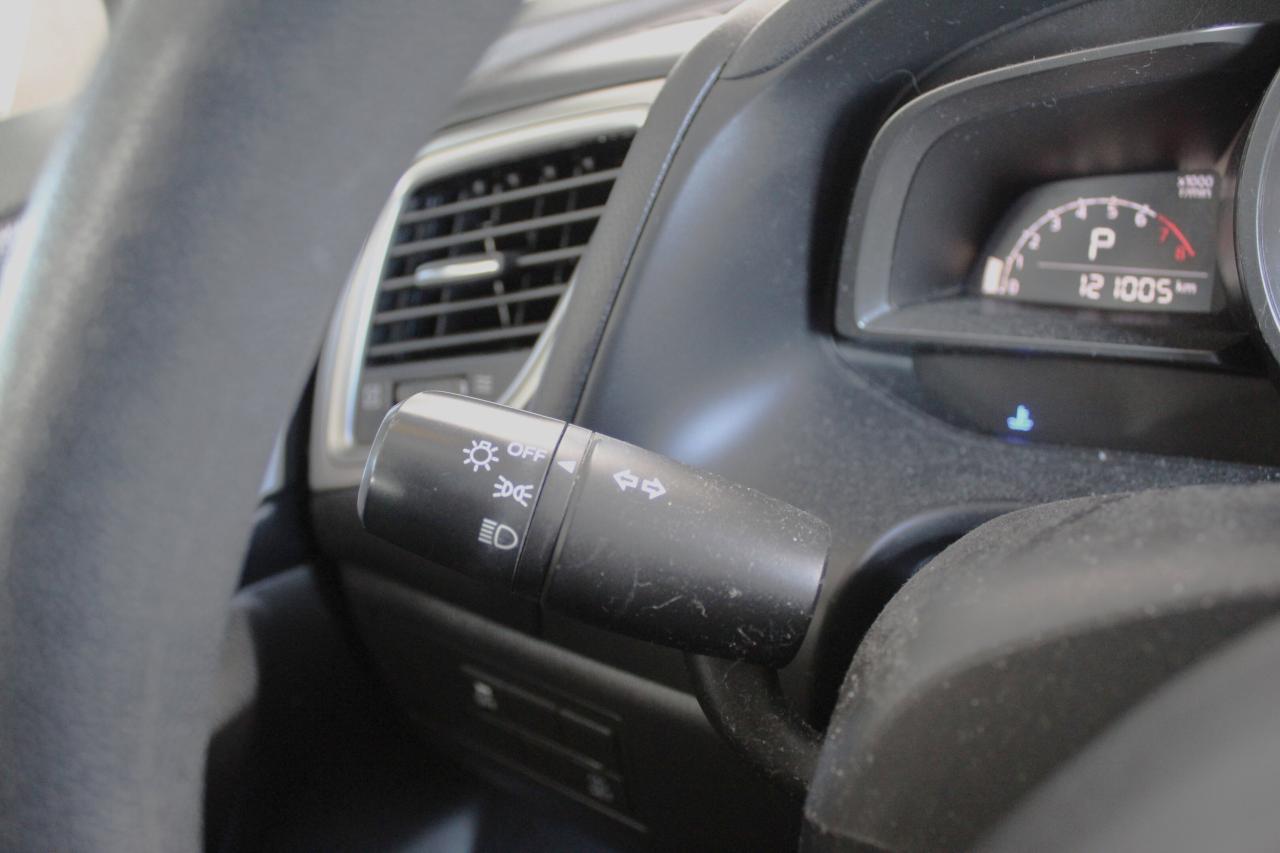 2018 Mazda MAZDA3 1-Owner Mazda 3, No accidents, Full Service histor Photo