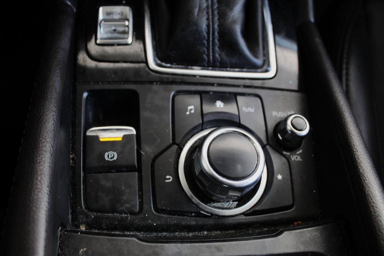 2018 Mazda MAZDA3 1-Owner Mazda 3, No accidents, Full Service histor Photo