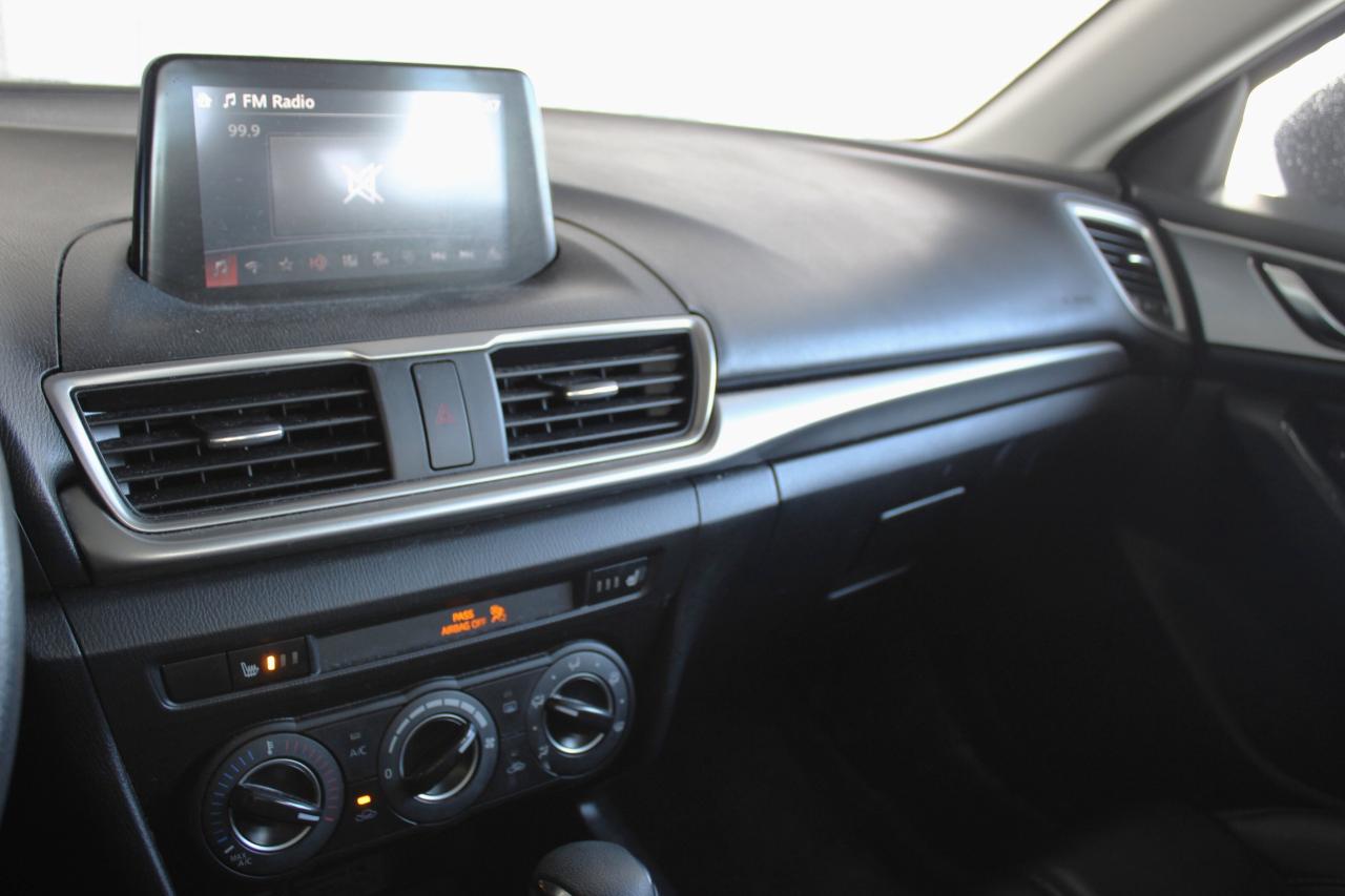 2018 Mazda MAZDA3 1-Owner Mazda 3, No accidents, Full Service histor Photo
