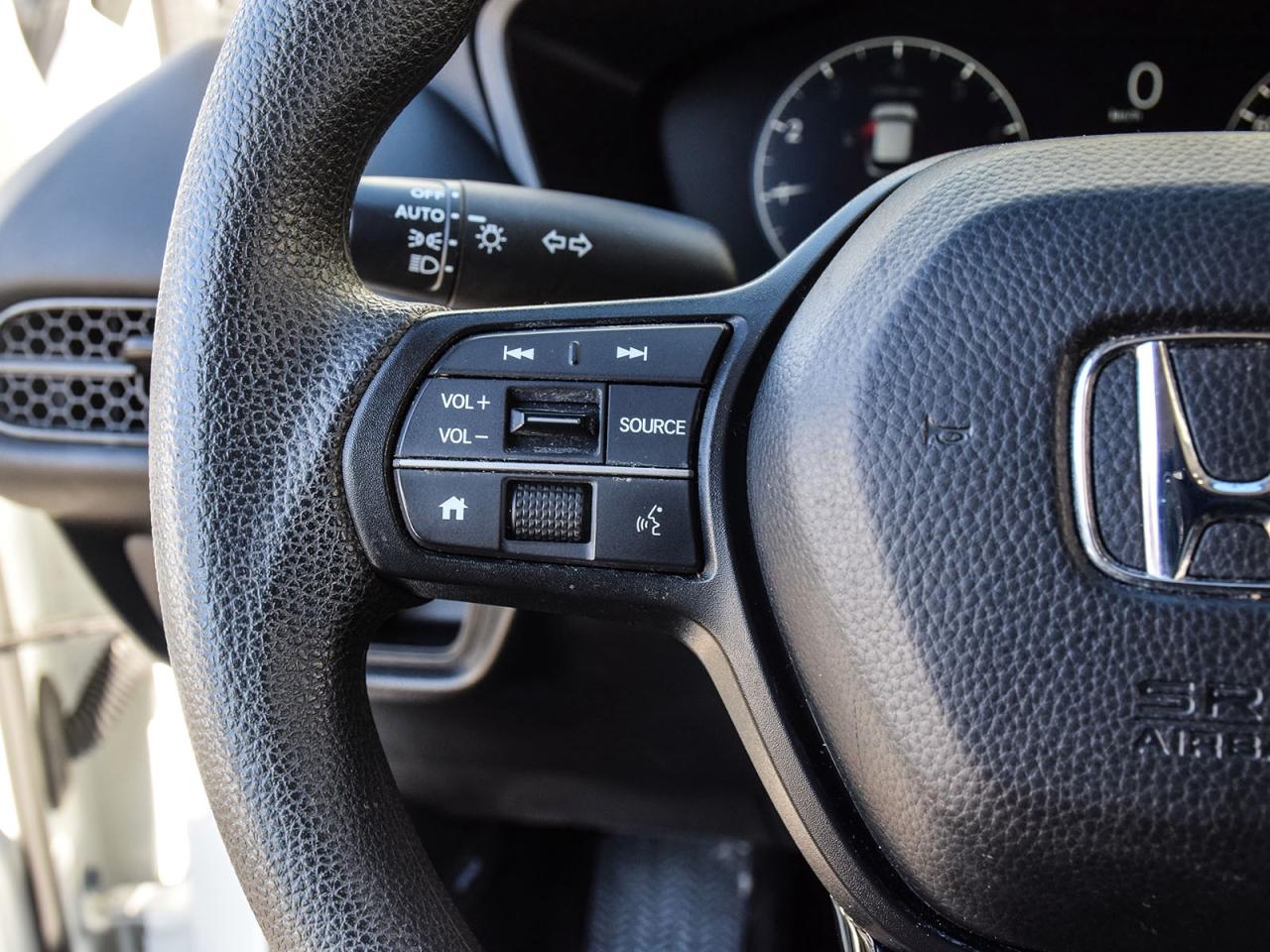 2025 Honda HR-V LX Photo