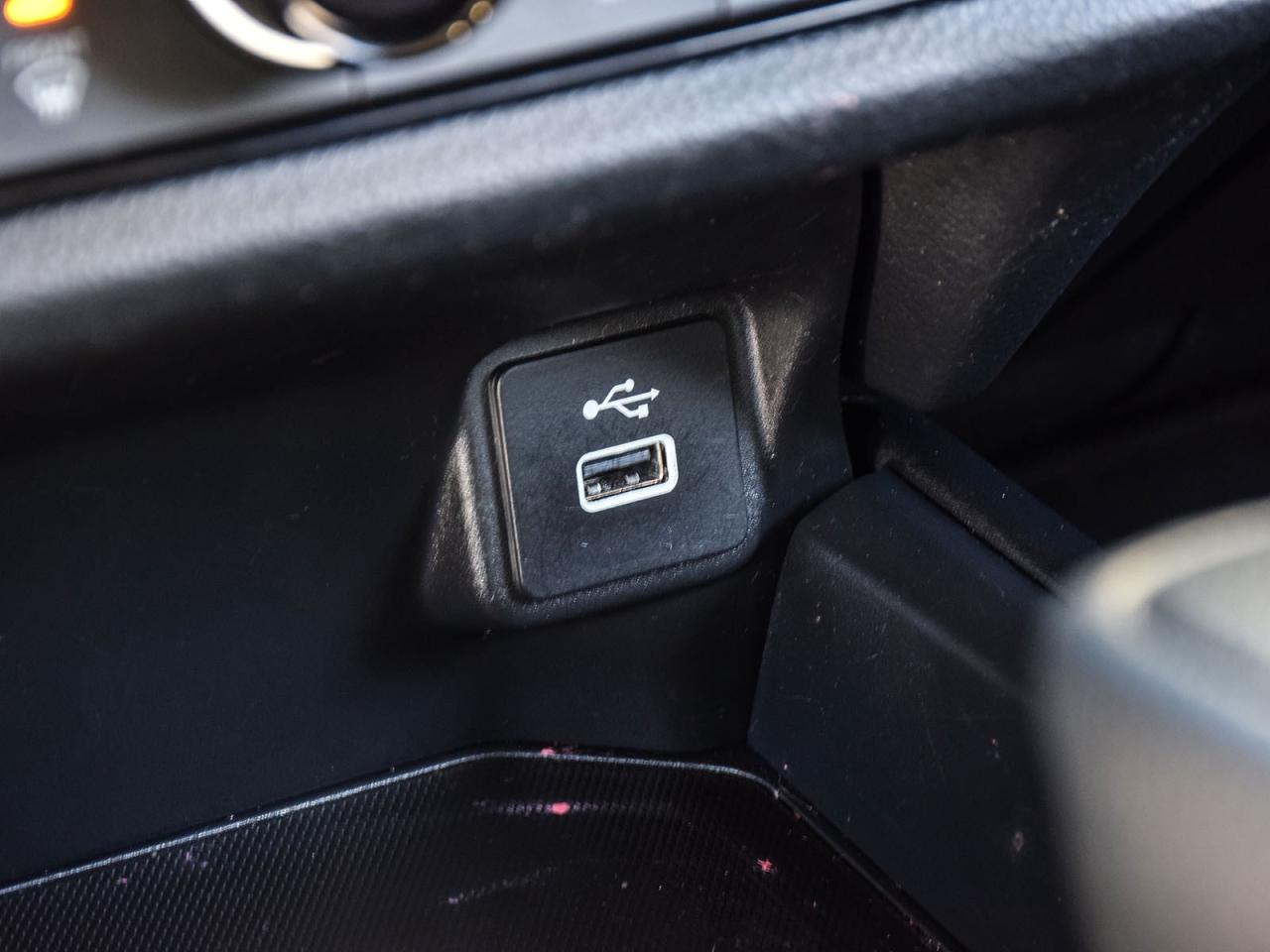 2025 Honda HR-V LX Photo