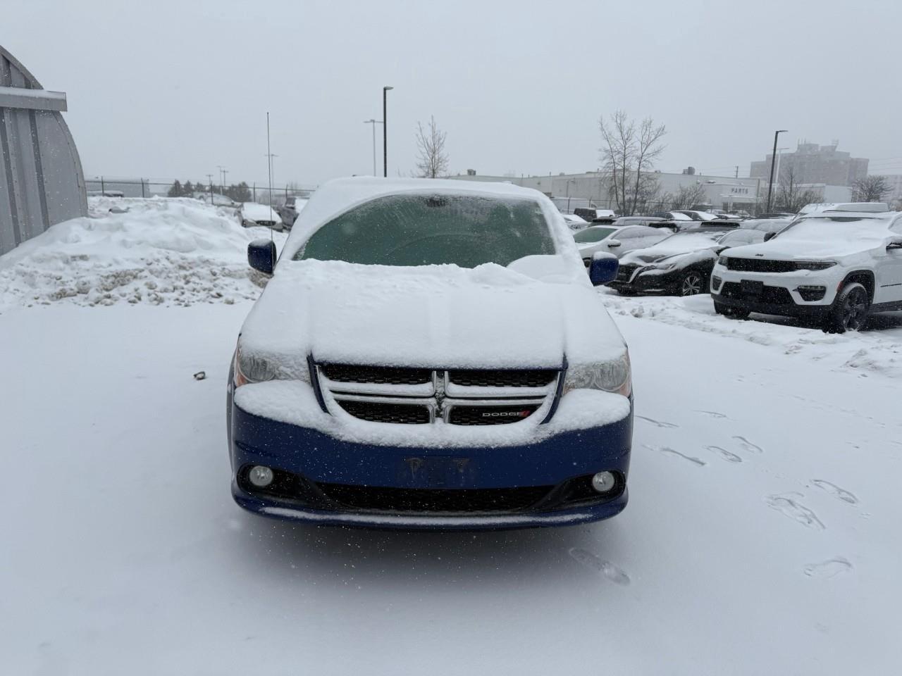 2018 Dodge Grand Caravan Crew Passenger Van Photo