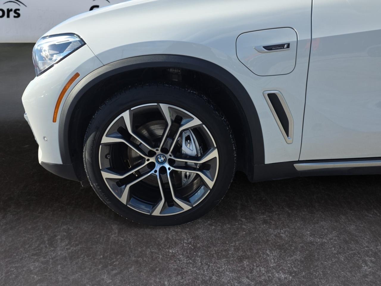 2022 BMW X5 xDrive45e Plug-In Hybrid * HUD / CRYSTAL SHIFTER / Photo