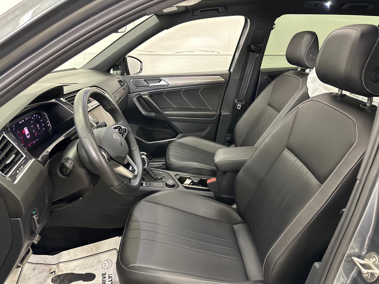 2024 Volkswagen Tiguan Comfortline R-Line Black Edition 4dr All-Wheel Drive 4MOTION Photo