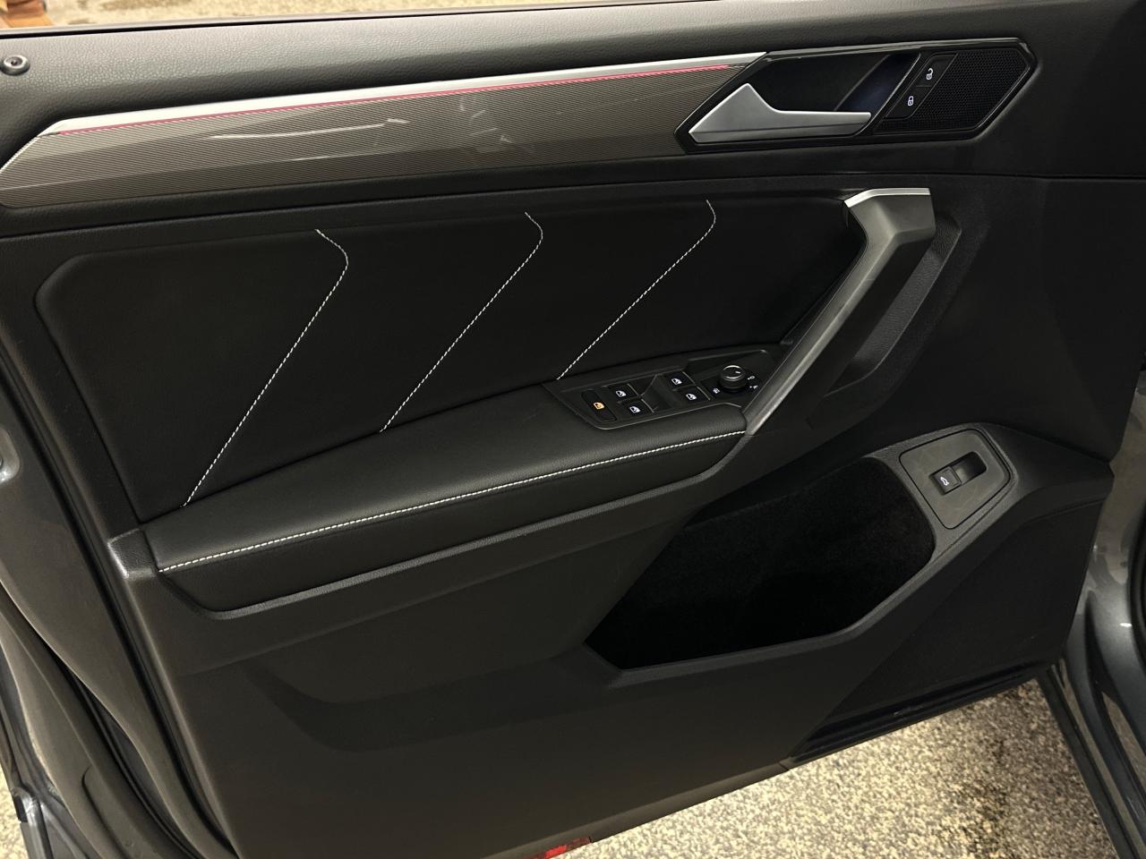 2024 Volkswagen Tiguan Comfortline R-Line Black Edition 4dr All-Wheel Drive 4MOTION Photo