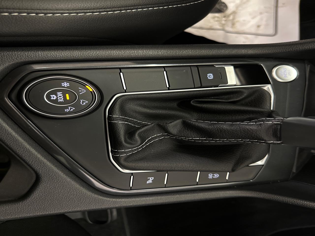 2024 Volkswagen Tiguan Comfortline R-Line Black Edition 4dr All-Wheel Drive 4MOTION Photo