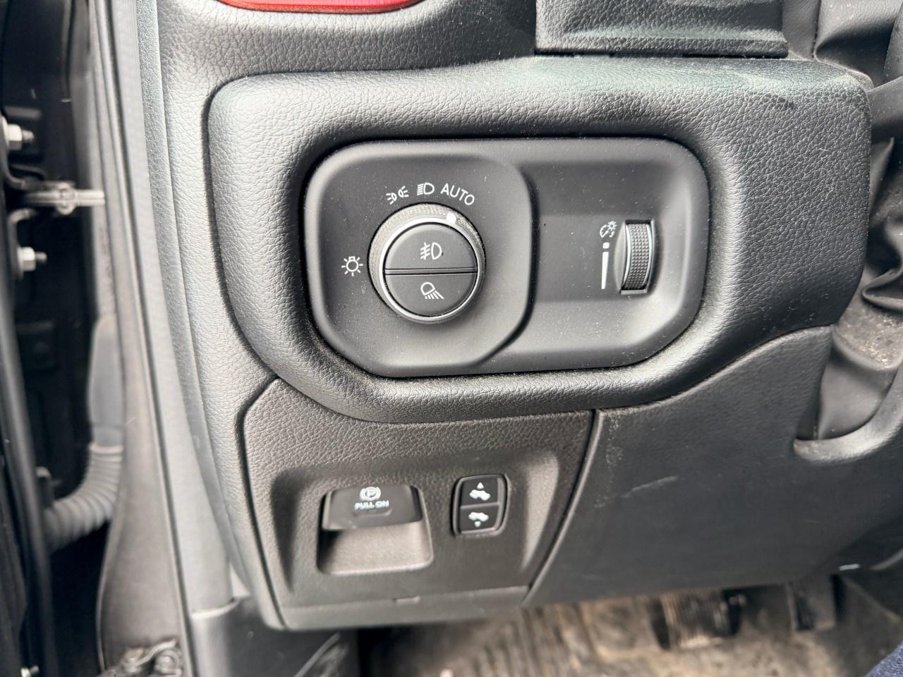 2022 RAM 1500 Rebel 4x4 Crew Cab 5'7" Box Photo