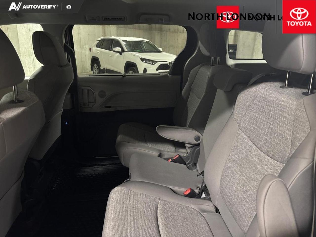 2021 Toyota Sienna  Photo