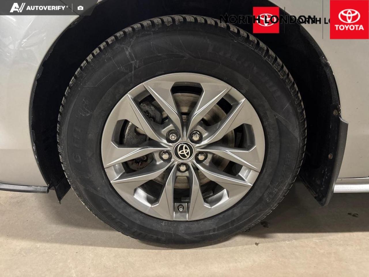 2021 Toyota Sienna  Photo