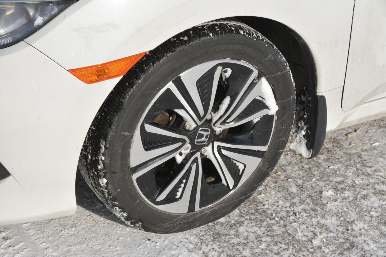 2016 Honda Civic Sedan EX-T Photo