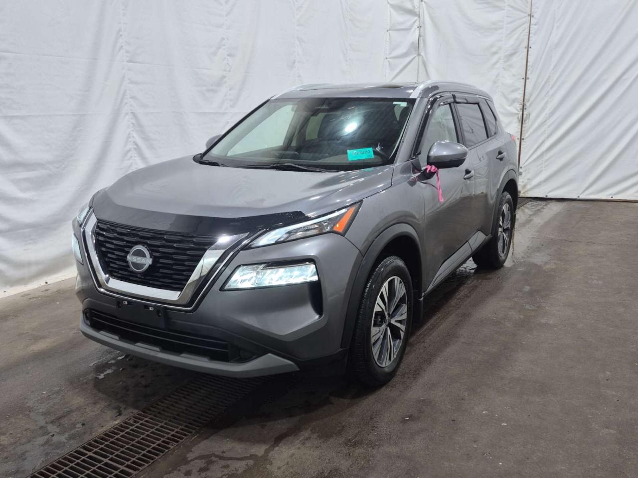 Serving Quinte for 60 years! 43,000 vehicles sold! We are one of Canadas largest independent retailers! High quantity-quality lease returns at live market pricing, best finance rates, rates as low as 6.45%, and no hidden fees. Up to 300 vehicles to choose from in 1 location. The way used car buying should be!