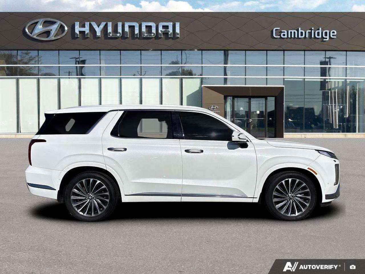 2023 Hyundai PALISADE Ultimate Calligraphy   NO ACCIDENTS   SOLD! Photo