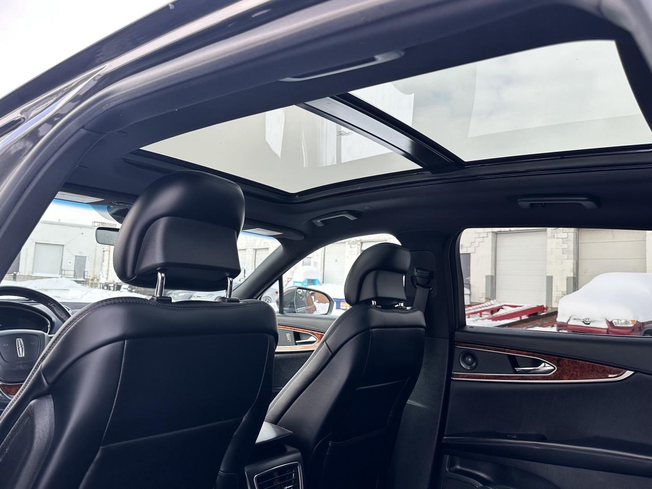 2019 Lincoln Nautilus Reserve AWD ~ 360 CAM ~ SELF PARK ~ PANO ROOF Photo