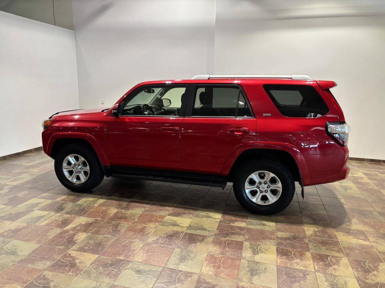 2018 Toyota 4Runner SR5 Photo