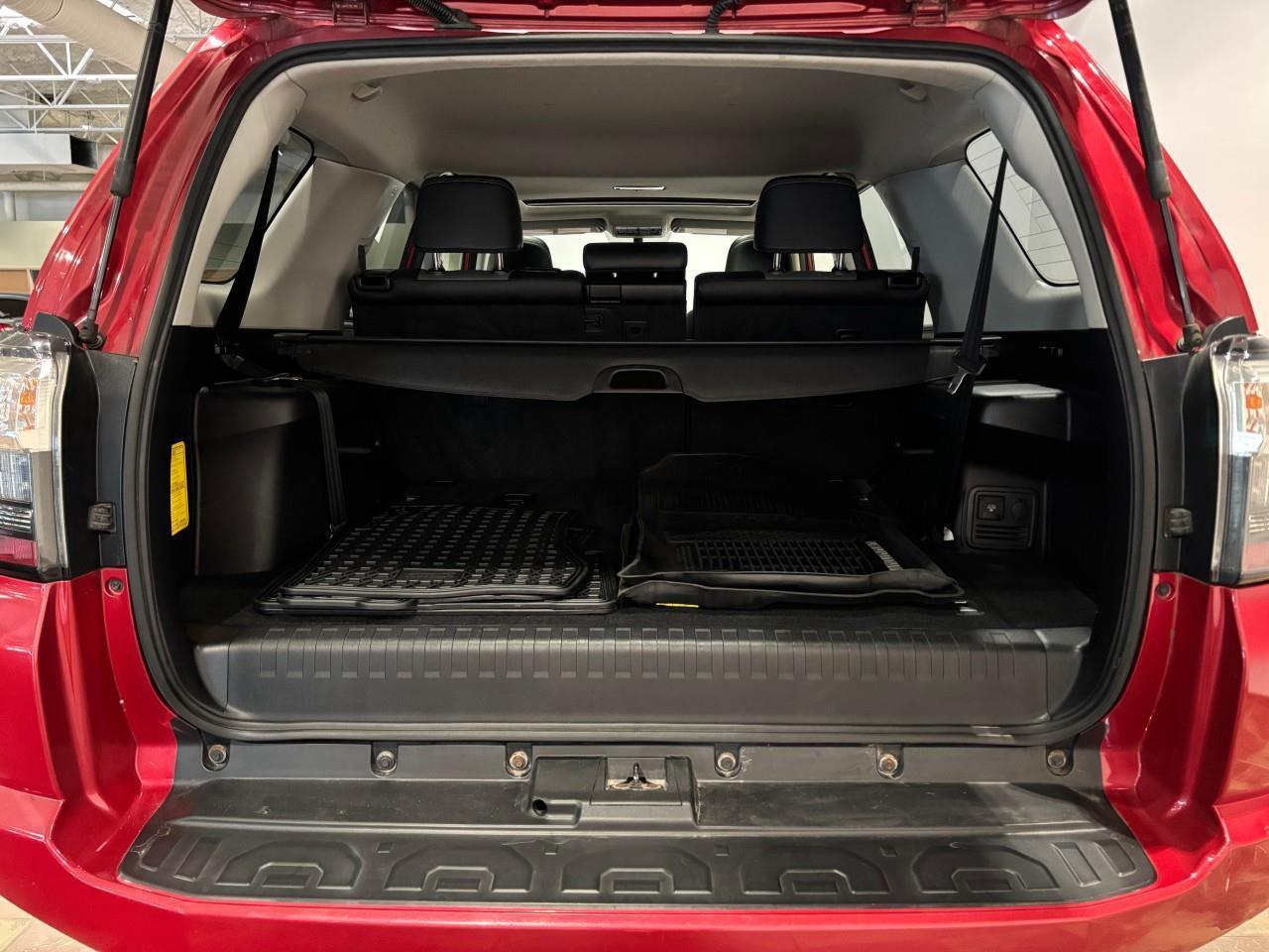 2018 Toyota 4Runner SR5 Photo