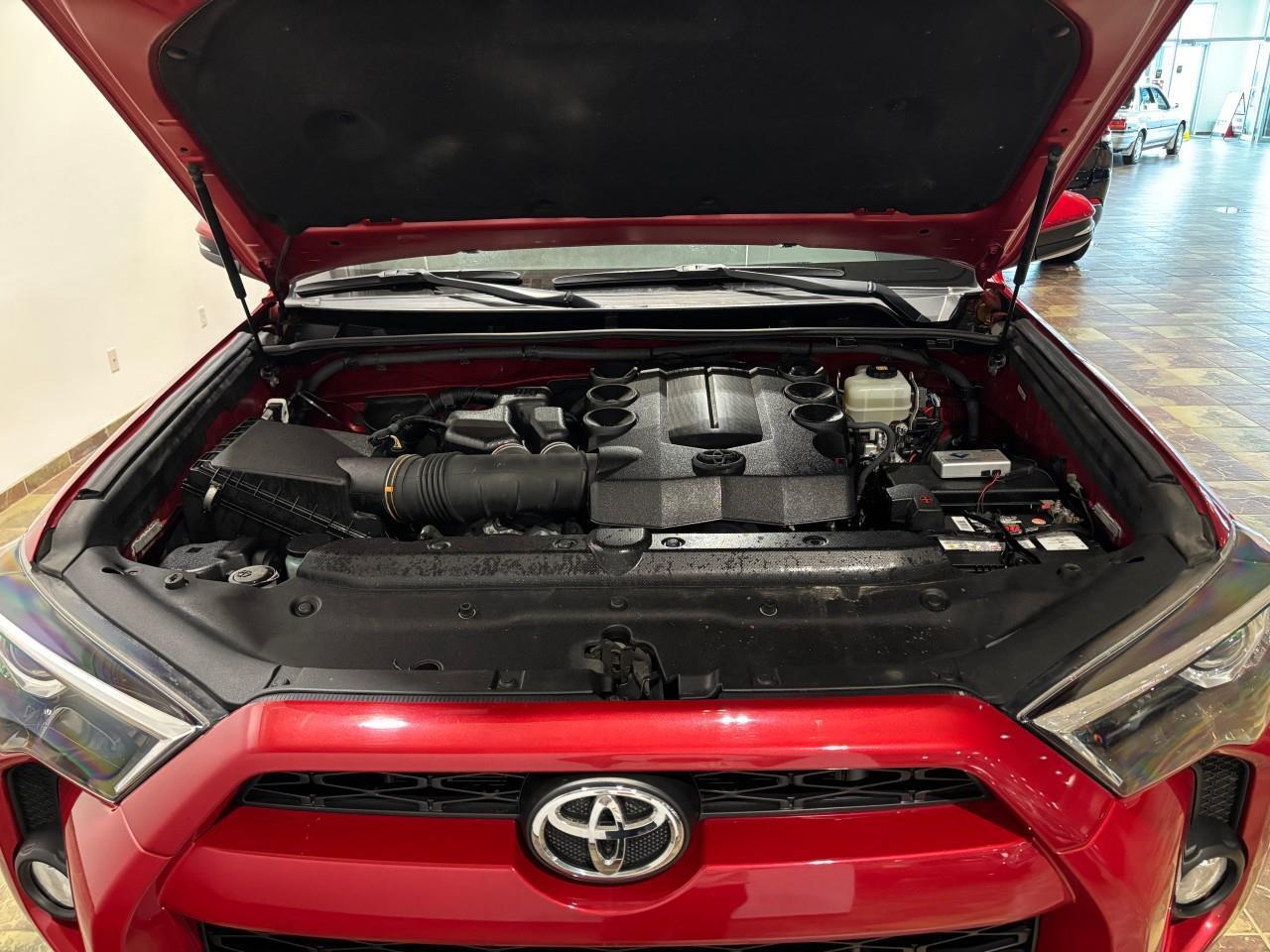 2018 Toyota 4Runner SR5 Photo