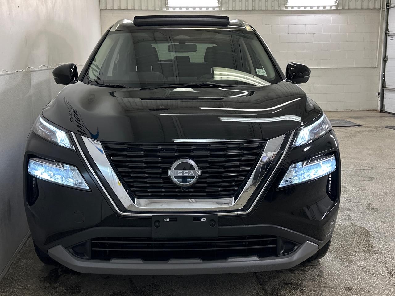 2023 Nissan Rogue SV Moonroof 4dr All-Wheel Drive Sport Utility Photo