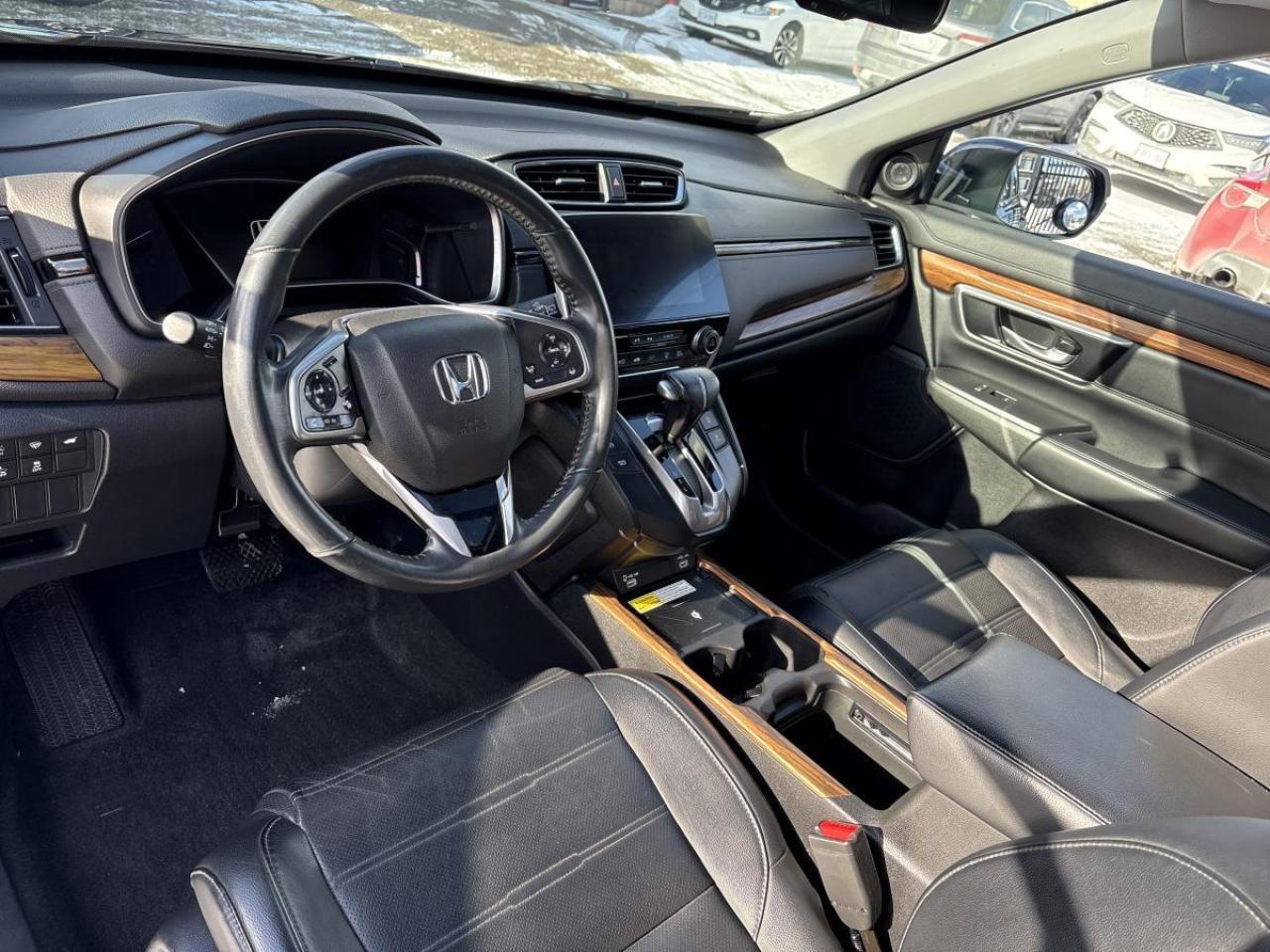 2020 Honda CR-V Touring Photo