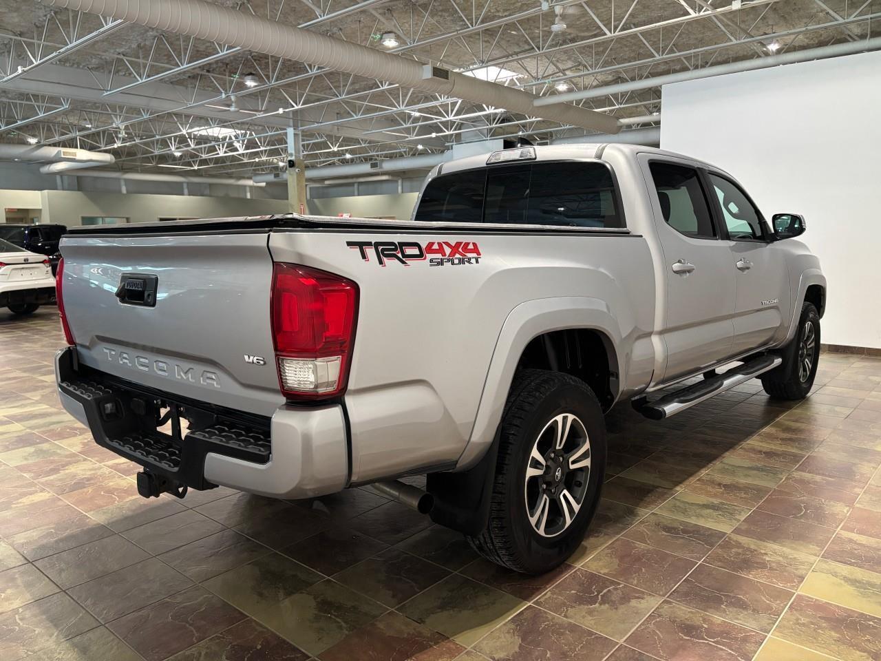 2017 Toyota Tacoma SR5 Photo