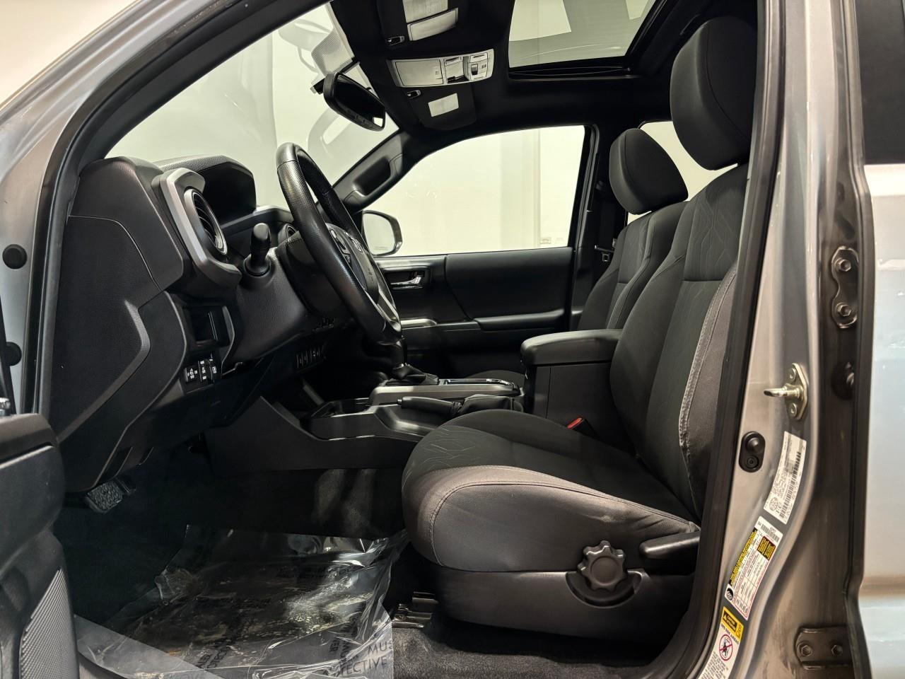 2017 Toyota Tacoma SR5 Photo