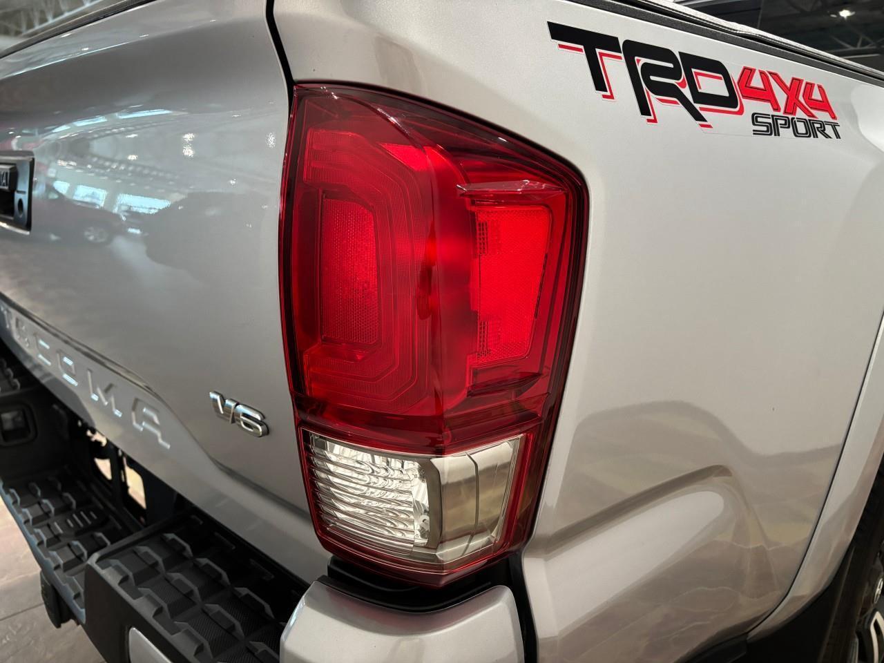2017 Toyota Tacoma SR5 Photo