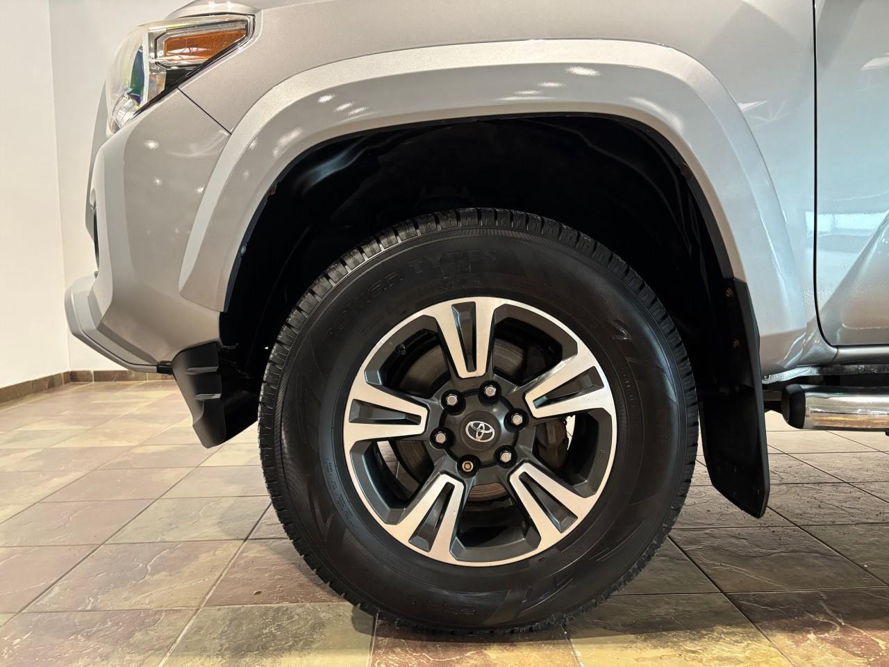 2017 Toyota Tacoma SR5 Photo