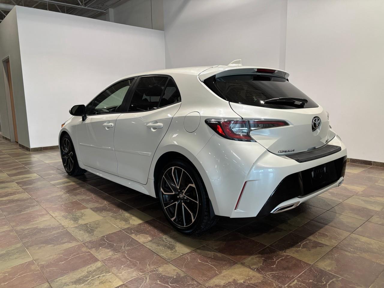 2019 Toyota Corolla Hatchback  Photo2