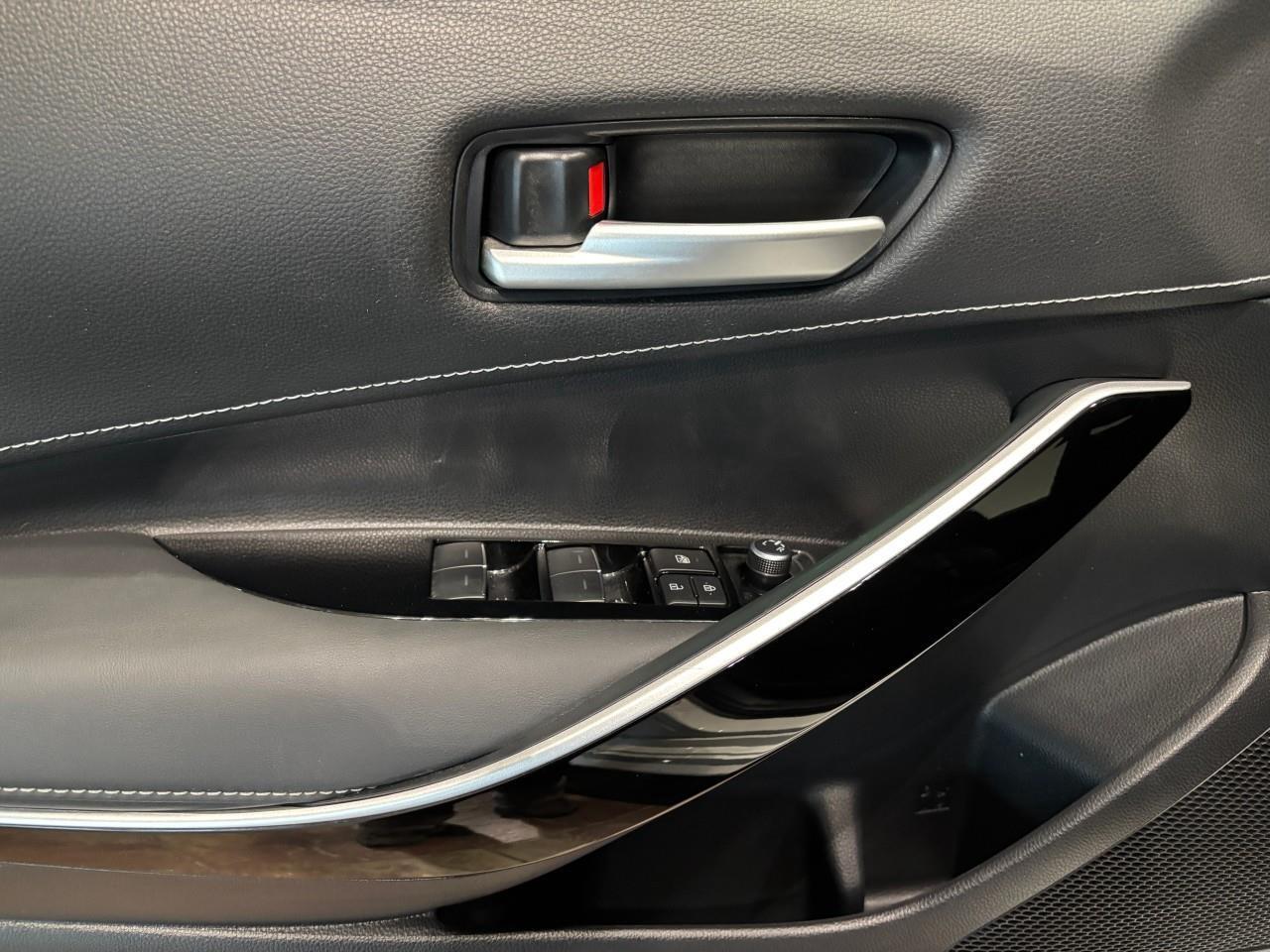 2019 Toyota Corolla Hatchback  Photo