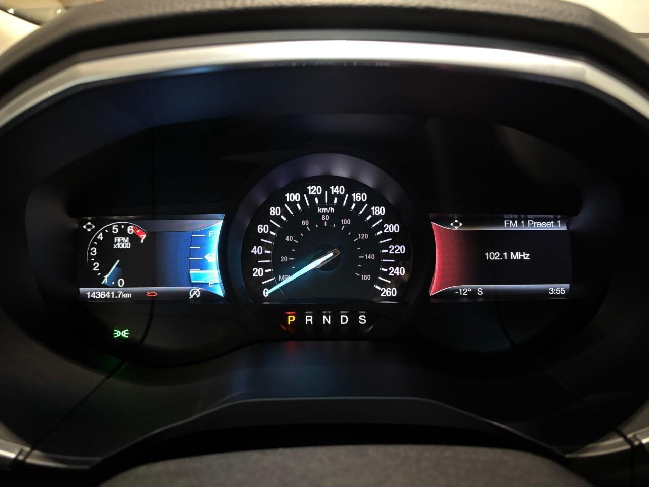 2019 Ford Edge Titanium Photo