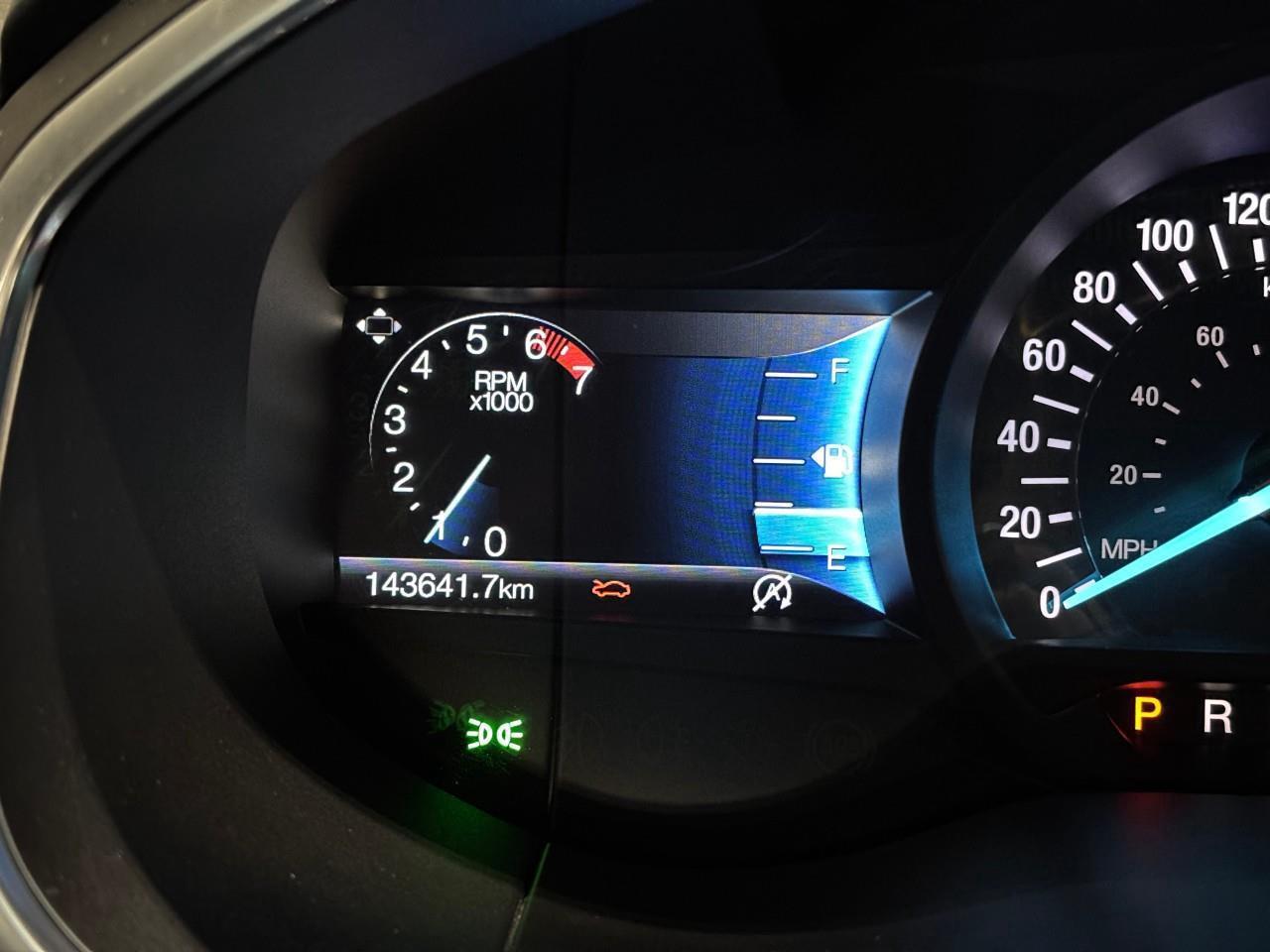 2019 Ford Edge Titanium Photo