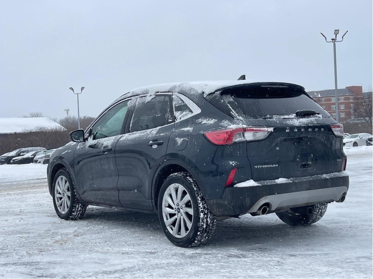 2022 Ford Escape Titanium Hybrid AWD Photo