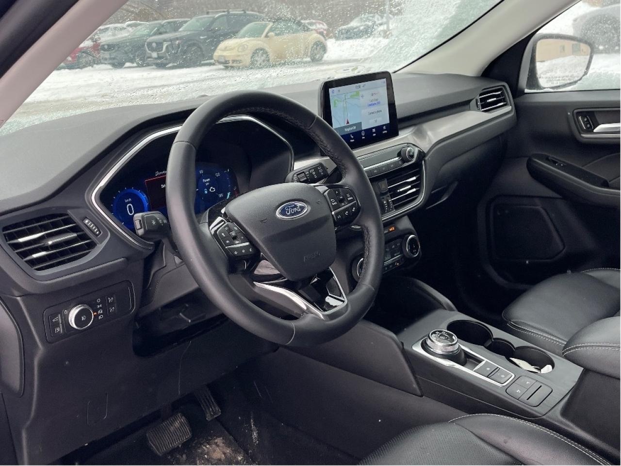 2022 Ford Escape Titanium Hybrid AWD Photo