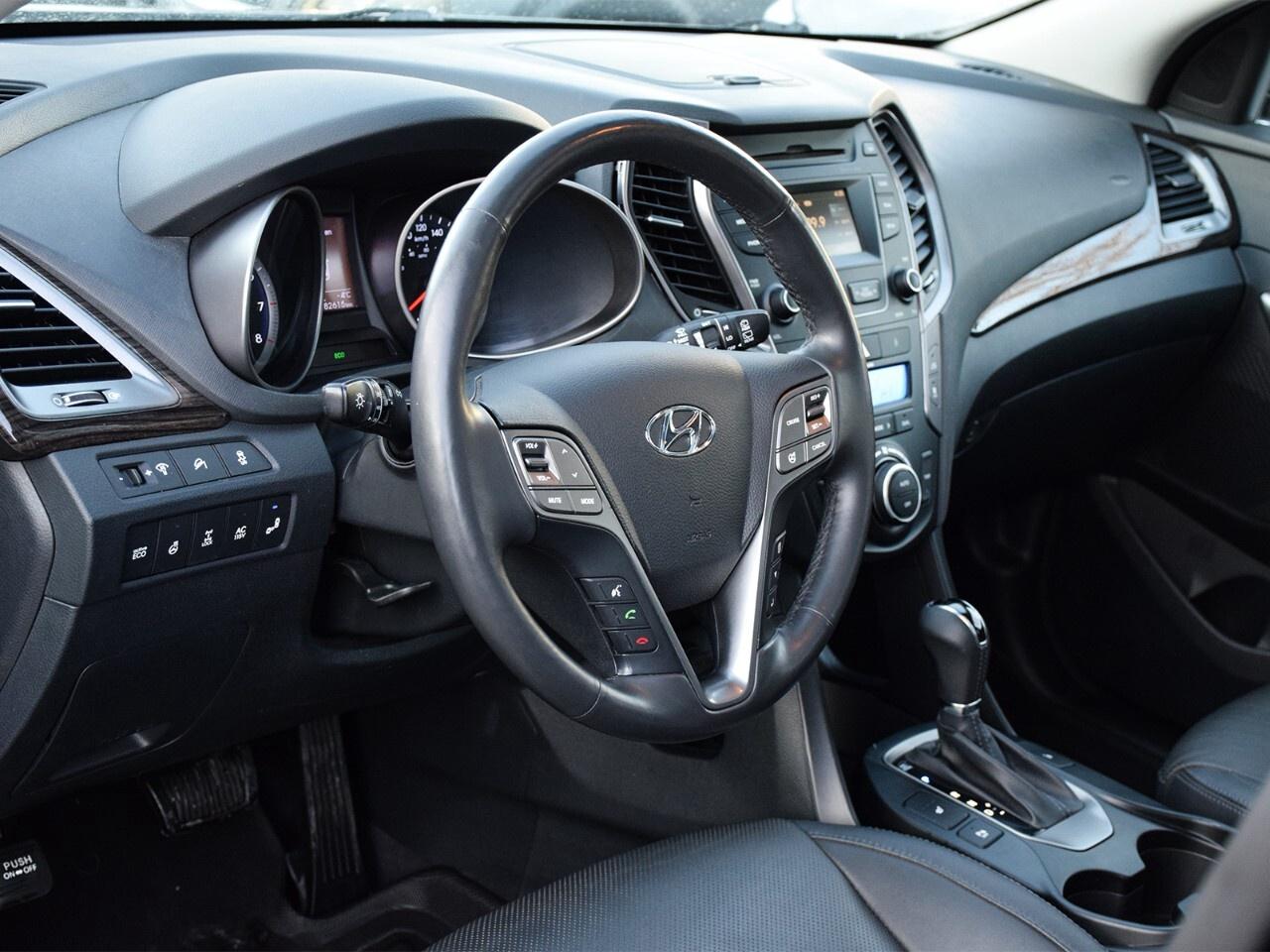 2016 Hyundai Santa Fe XL AWD 4dr 3.3L Auto Luxury Adventure Ed Photo