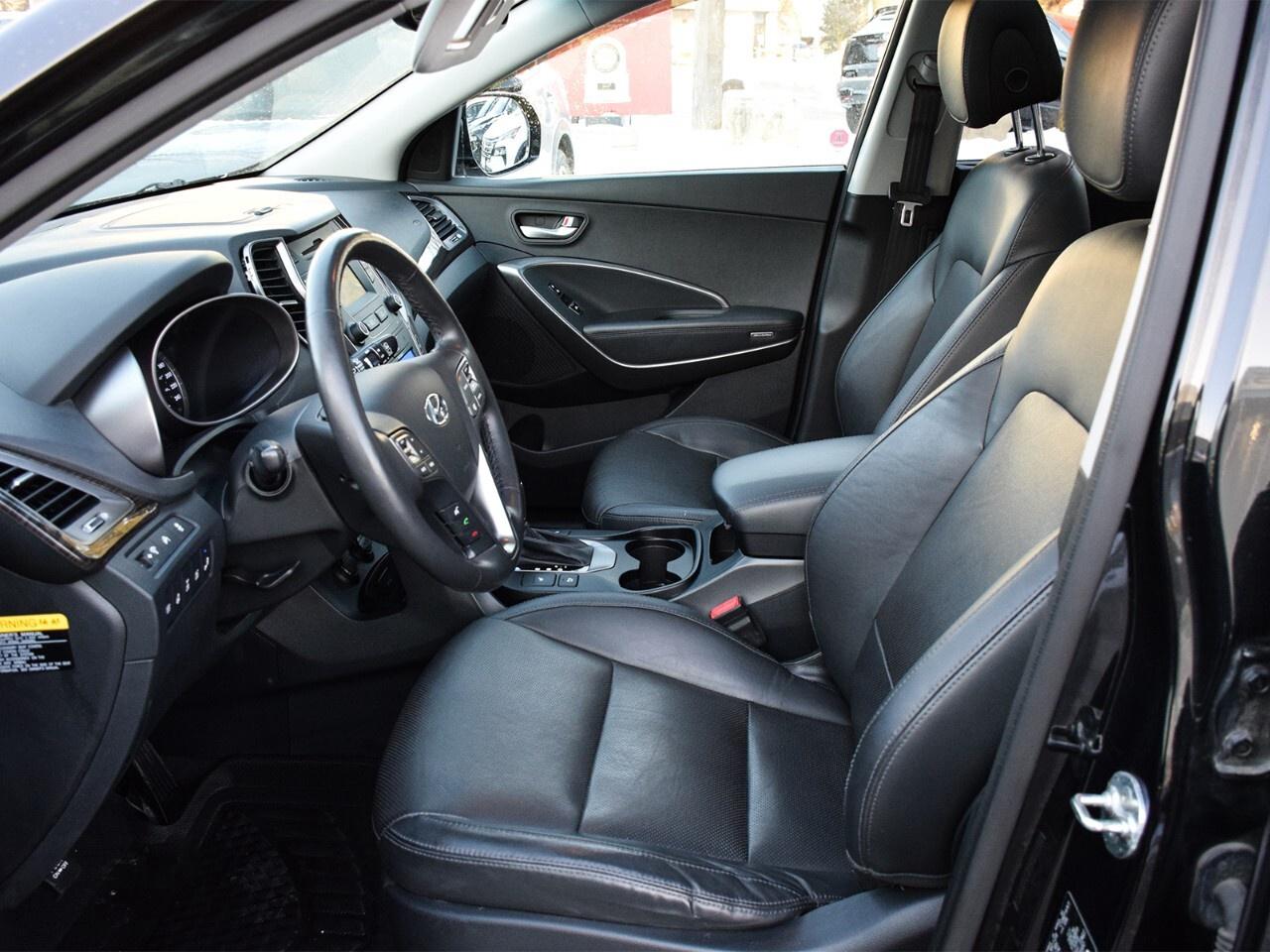 2016 Hyundai Santa Fe XL AWD 4dr 3.3L Auto Luxury Adventure Ed Photo