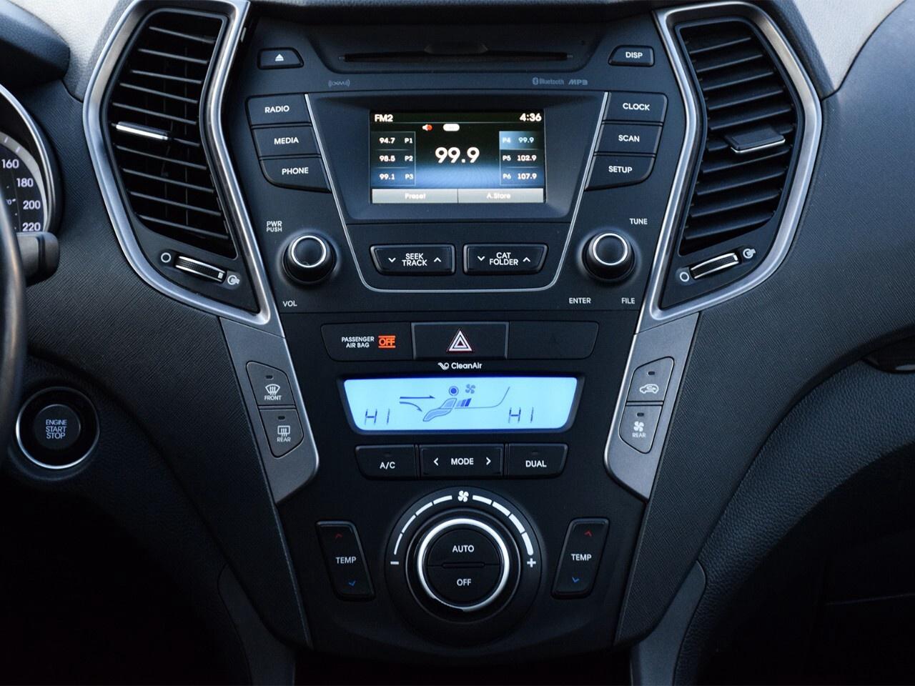 2016 Hyundai Santa Fe XL AWD 4dr 3.3L Auto Luxury Adventure Ed Photo