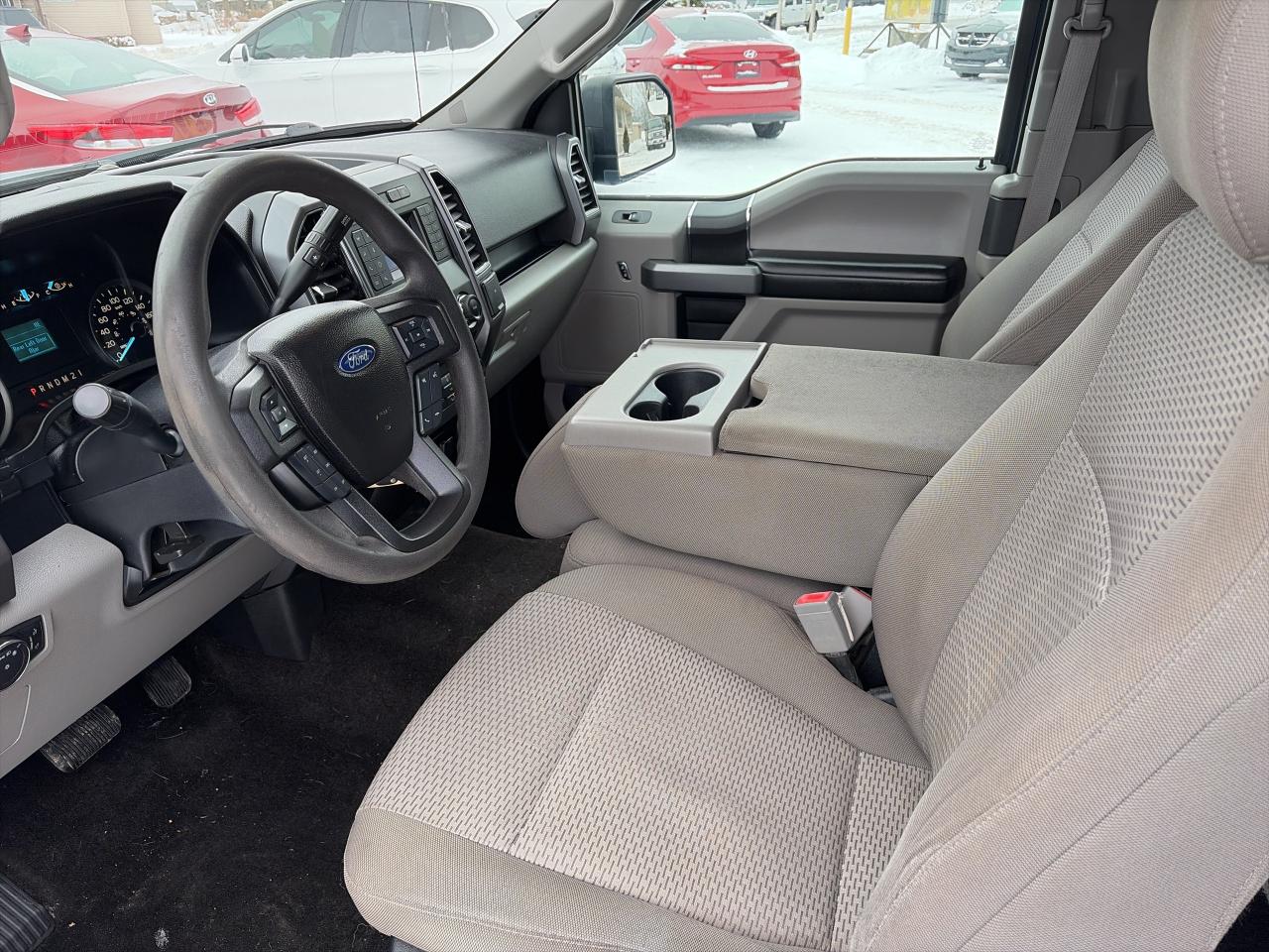 2018 Ford F-150 XLT-4X4-BLUETOOTH-CLEAN Photo