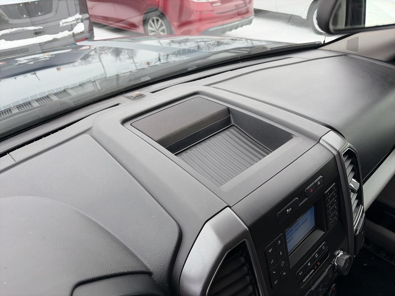 2018 Ford F-150 XLT-4X4-BLUETOOTH-CLEAN Photo