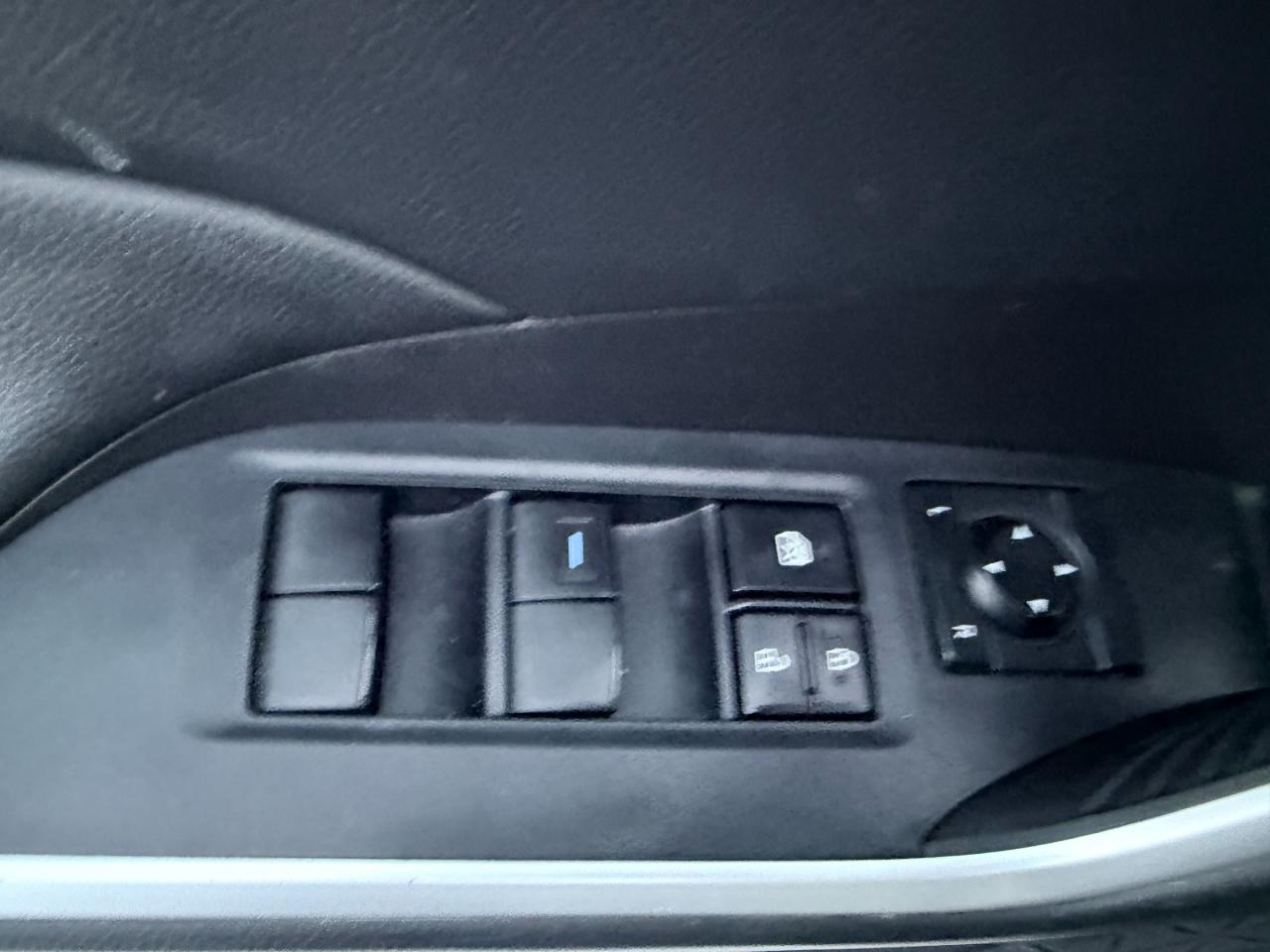 2022 Toyota RAV4 LE 4dr All-wheel Drive Photo