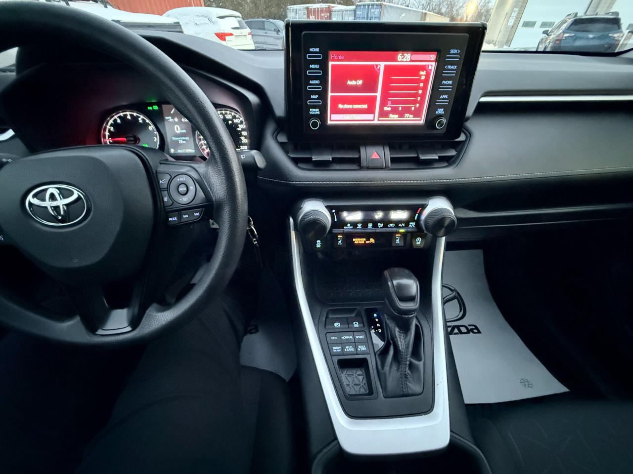 2022 Toyota RAV4 LE 4dr All-wheel Drive Photo